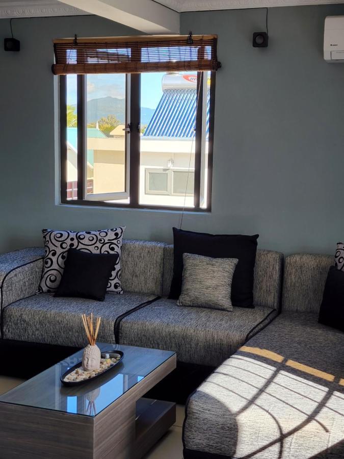 Sunsetview Beach Apartment Flic-en-Flacq 外观 照片