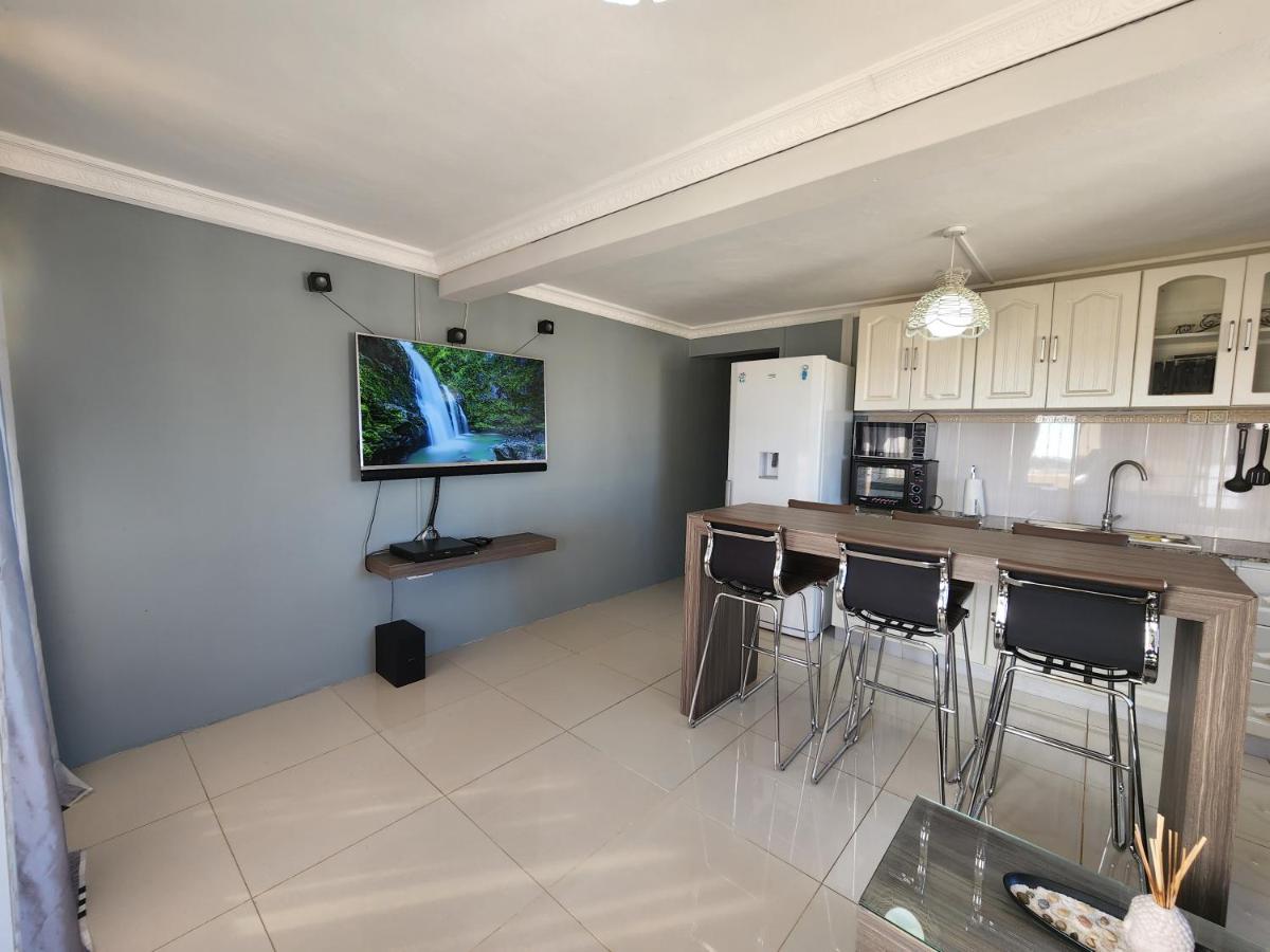 Sunsetview Beach Apartment Flic-en-Flacq 外观 照片