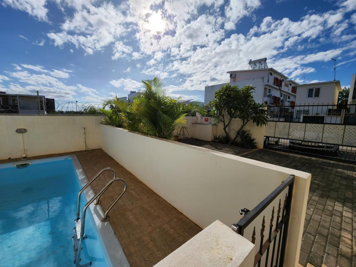 Sunsetview Beach Apartment Flic-en-Flacq 外观 照片